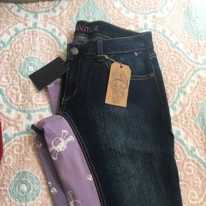 Gravitate riding jeans with Purple skulls